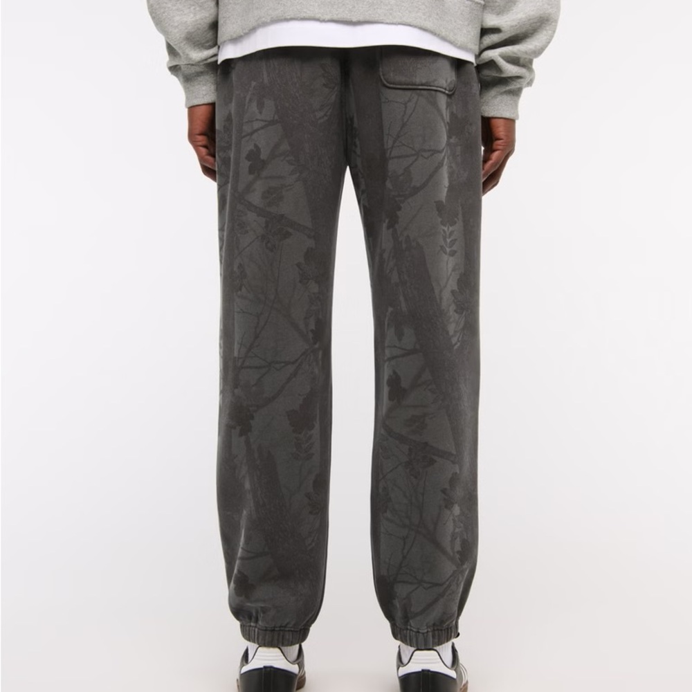 Abercrombie Essential Camo Sweatpant